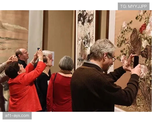 巴黎三人组重聚，艺术与文化交融焕发新活力