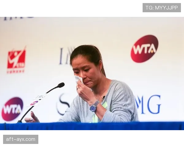 李娜退役后晒阳台种菜照，这反差谁懂啊